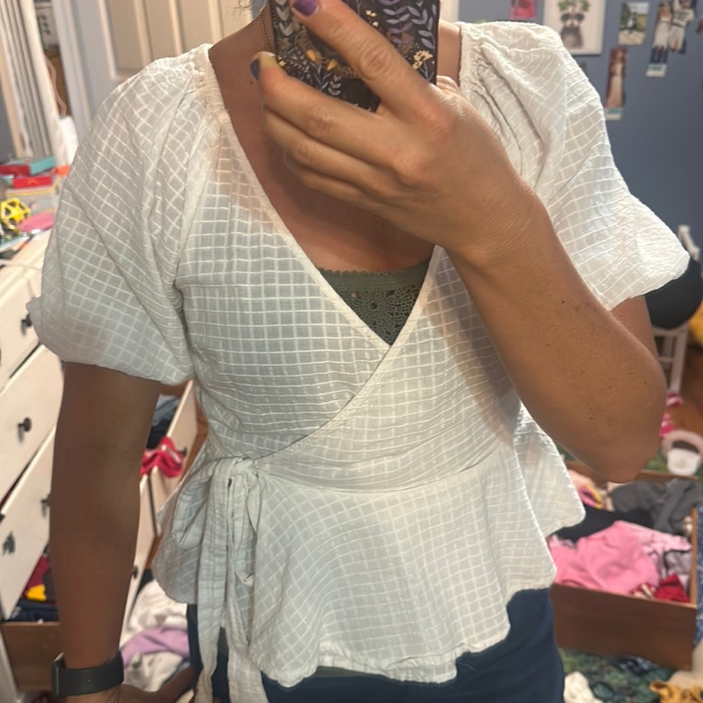 White universal thread blouse size medium